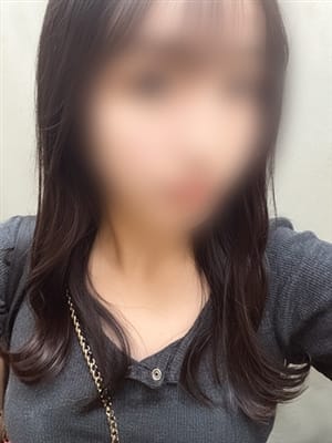 ひなり|ルーフ金沢でおすすめの女の子