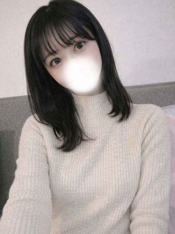 しい【Eカップ黒髪清楚系美女】