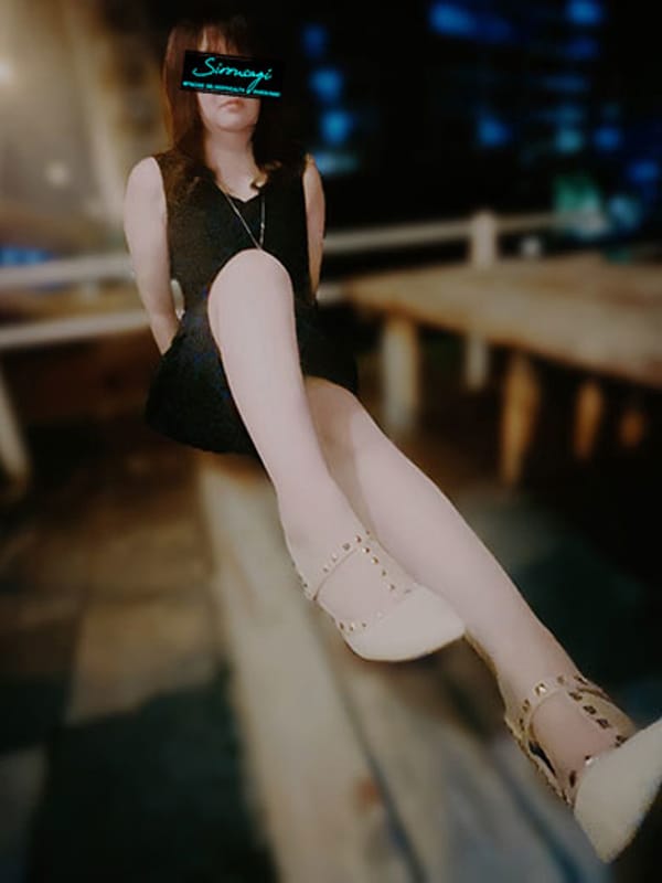 ゆきの|しろうさぎで評判の女の子