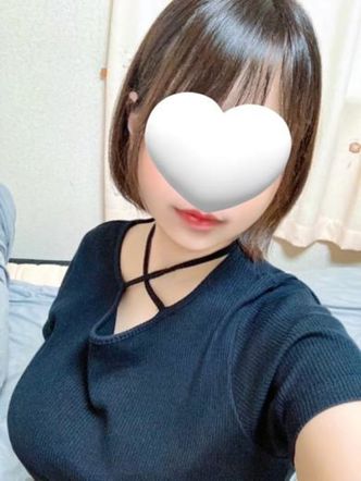 えみる『美形ショート巨乳♡』|Club Topazでおすすめの女の子