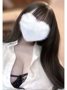クミ|ミセスコレクションで評判の女の子
