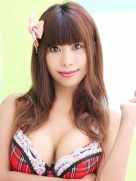 りにあ|キラキラガールズで評判の女の子