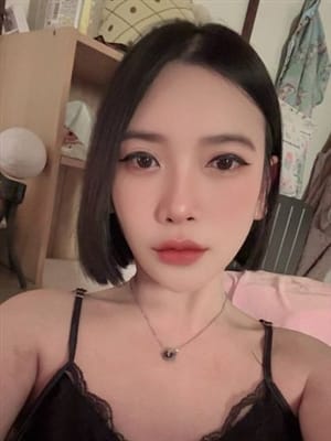 びびあ|キラキラガールズで評判の女の子