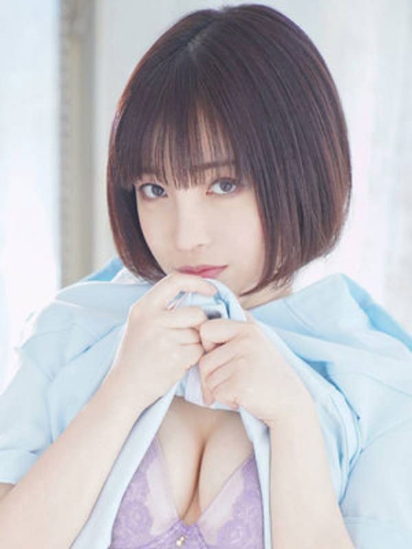 松山ちひろ|断りきれない美人マッサージ嬢たちで評判の女の子