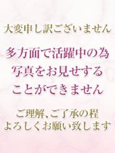 小島 涼|trebia (トレビア)でおすすめの女の子