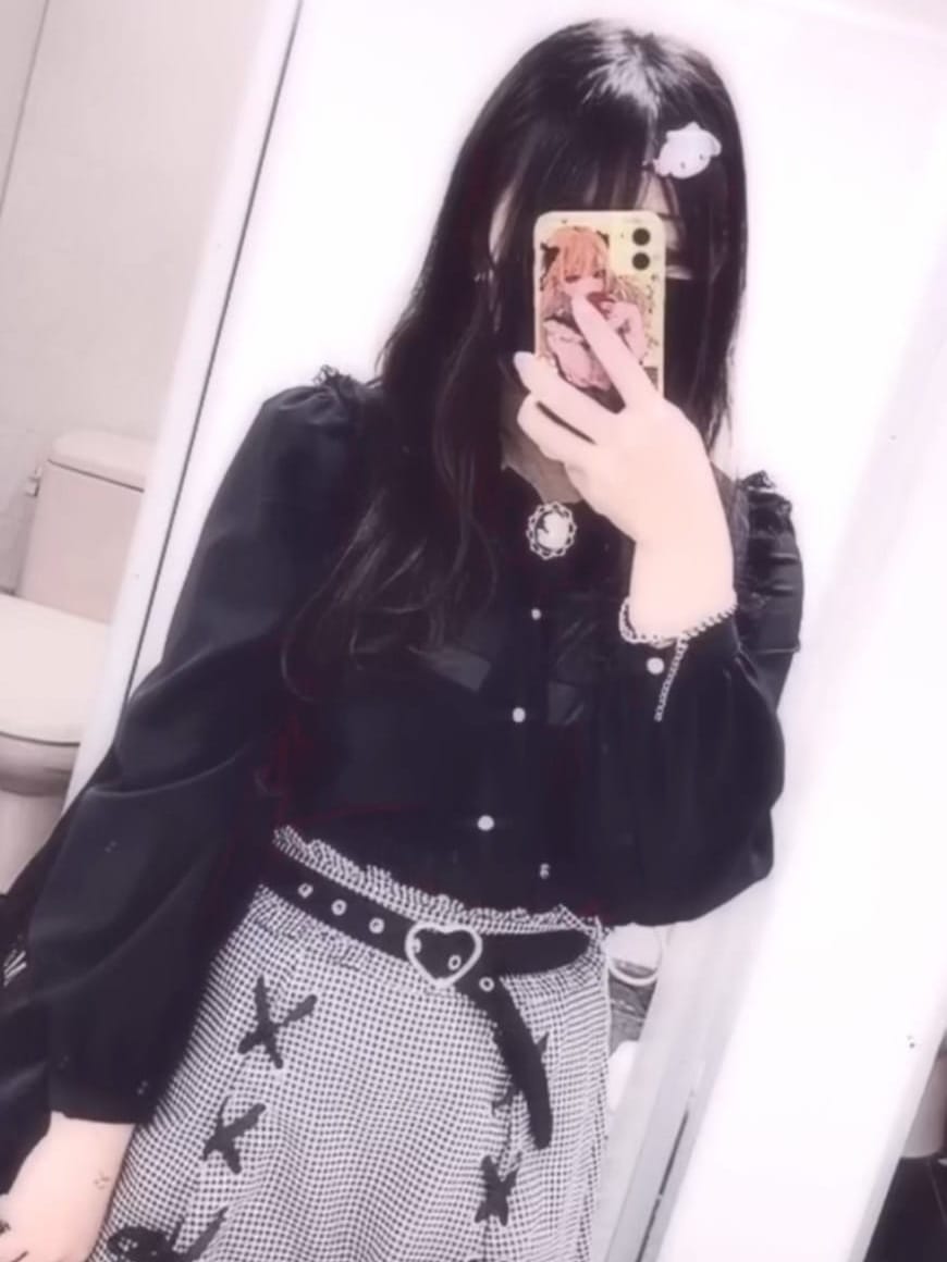 新人れい（アロマ）