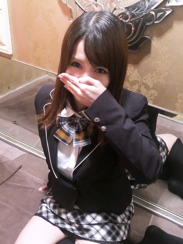 エミリ
