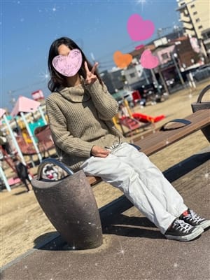 すみな【地元未経験♡圧倒的スレンダー】
