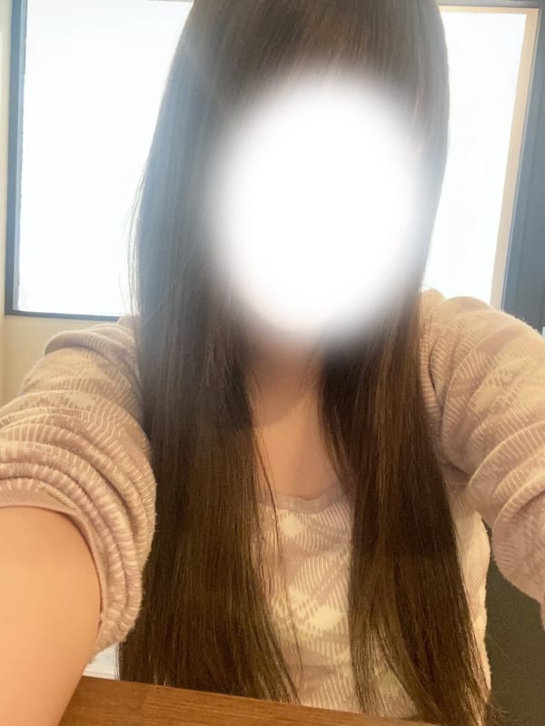 リノ【清楚で幼く見えるのに実は…】