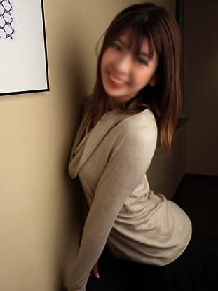 夢|スタジオヌードでおすすめの女の子