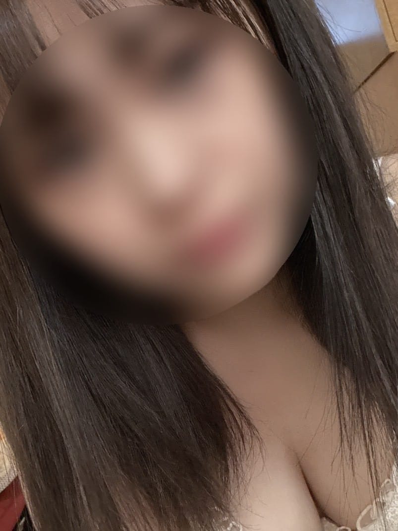 もも|不倫館で評判の女の子