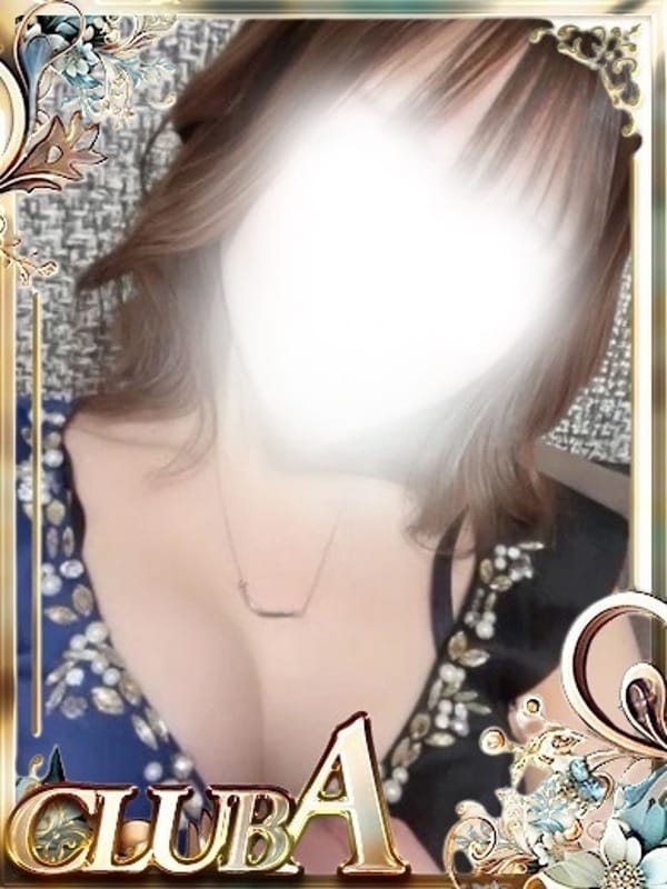 ティアラ♡衝撃的な美女