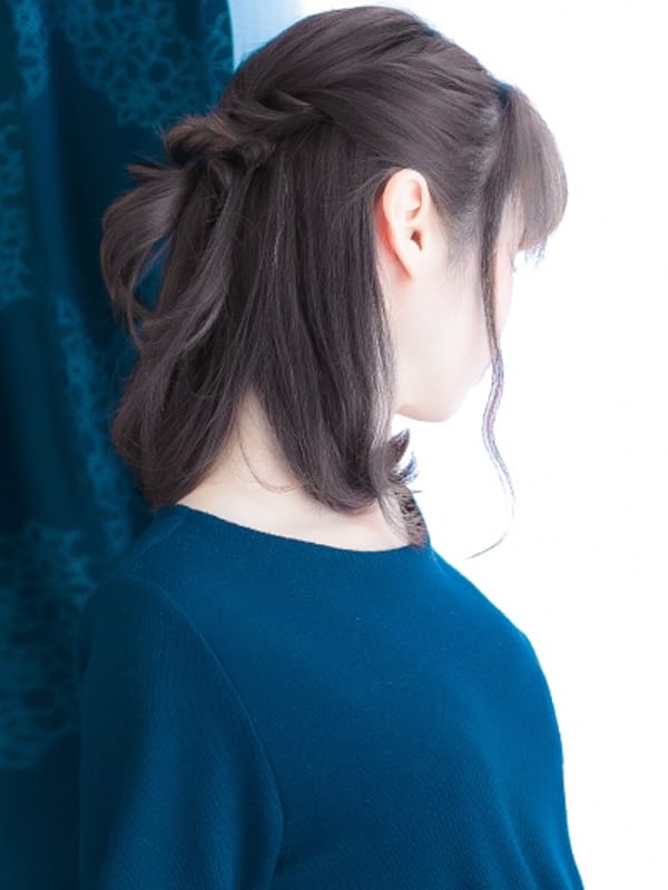 立花れおな|夜這い専門 発情する奥様たち 梅田店で評判の女の子