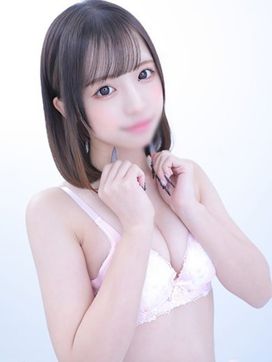 みるく|黒い金魚で評判の女の子