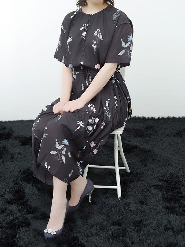 りんか|人妻の輝きで評判の女の子