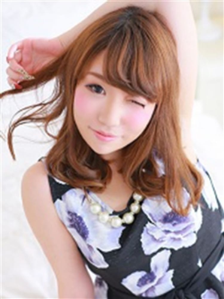 あかね|激安MAX日本橋店で評判の女の子