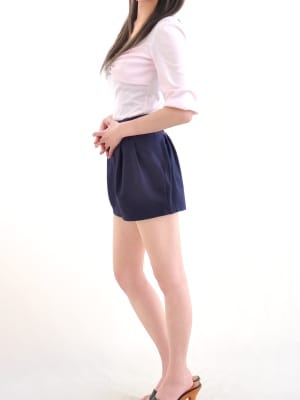 りら|千葉みるみるでおすすめの女の子
