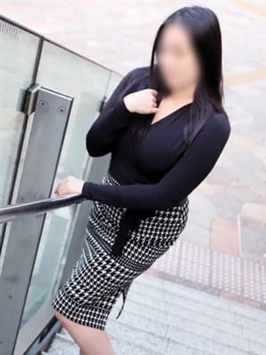 結子|ミセスラウンジ東京でおすすめの女の子