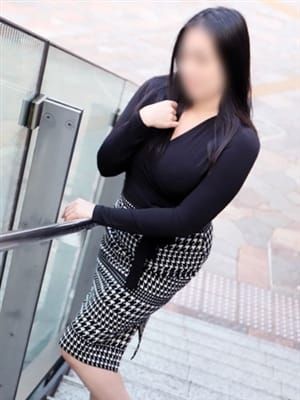 結子|ミセスラウンジ東京でおすすめの女の子