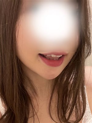 さな|六番館でおすすめの女の子