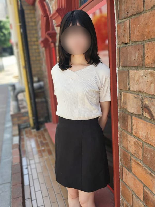 ひなこ|かりんと渋谷でおすすめの女の子