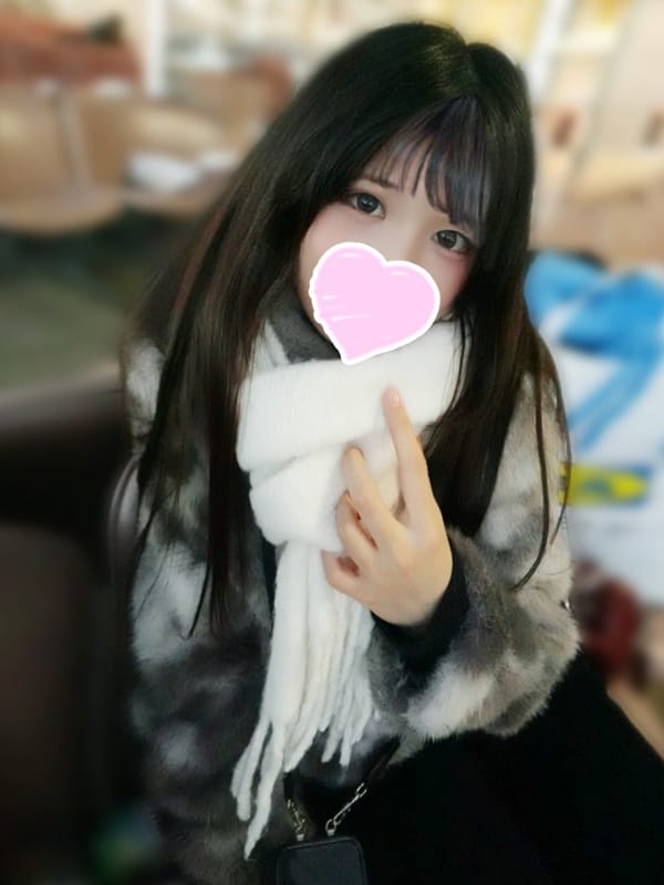 りむる|ゆるふわKISSで評判の女の子