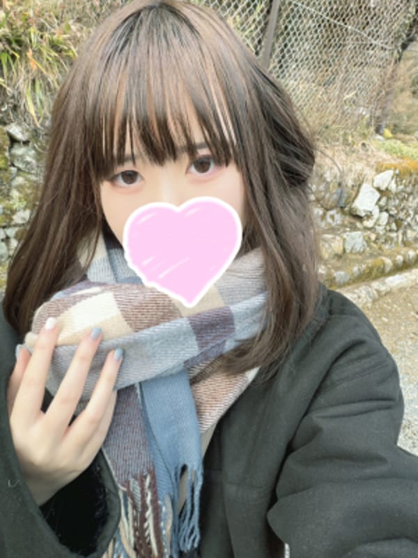 ぽむ|ゆるふわKISSで評判の女の子