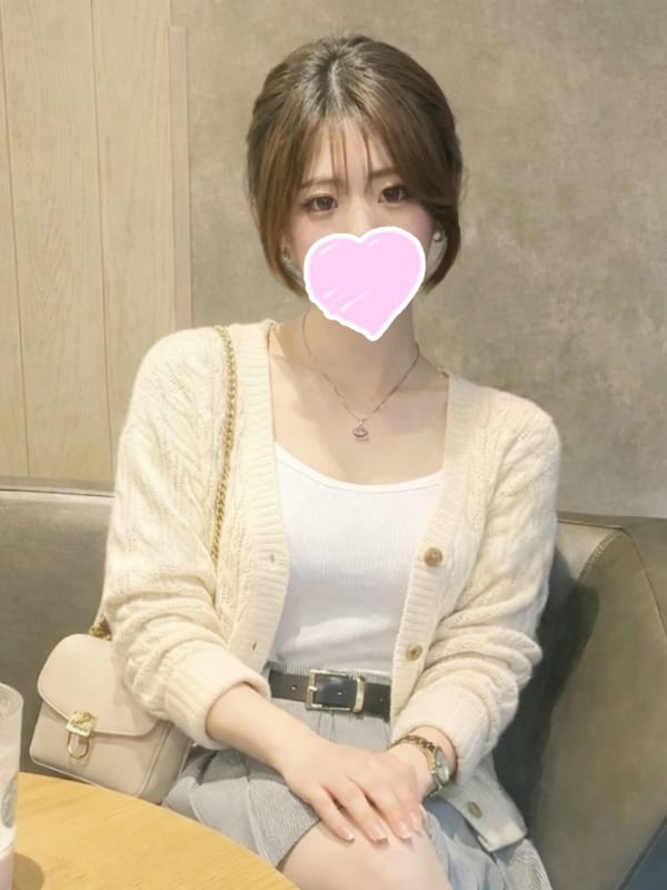 せぶん|ゆるふわKISSで評判の女の子