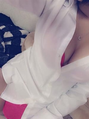 ねね(美熟女専門店 いいなり貴婦人)のプロフ写真2枚目