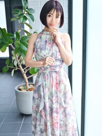 Kaho Hiiragi|ELEGANTでおすすめの女の子