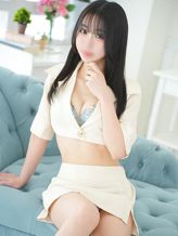 ミヤビ|PLATINUMでおすすめの女の子