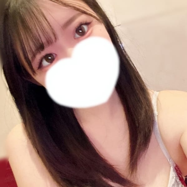 ゆうな　男性ウケ抜群！黒髪童顔美女！
