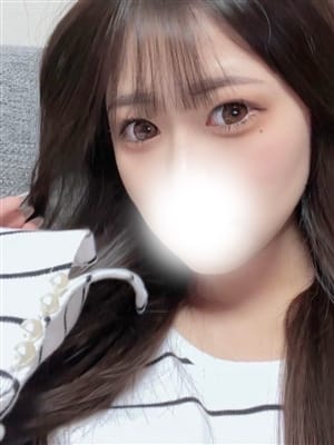 新人てぃな☆愛嬌と艶めかしさの饗宴