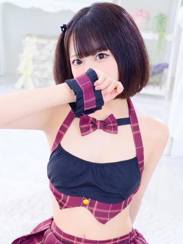 愛華なつみ