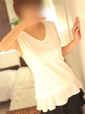 えれな（新人）【とってもキュートな美人奥様♪】
