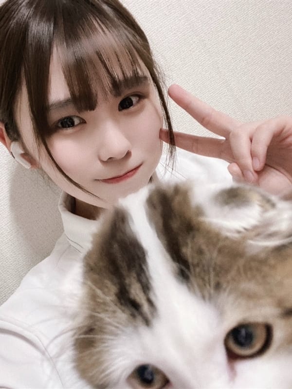 NHちすず|a．bitch αで評判の女の子