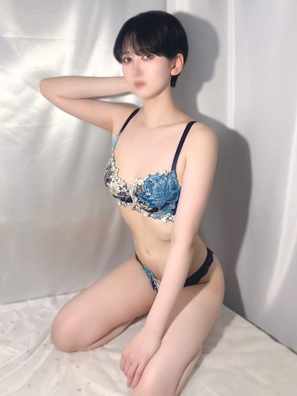 レイラ|禁断のメンズエステR-18 梅田店で評判の女の子