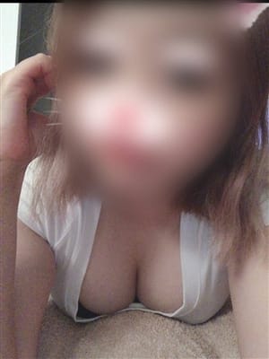 りり|[オプション無料]人妻アクメ60分11000円～で評判の女の子