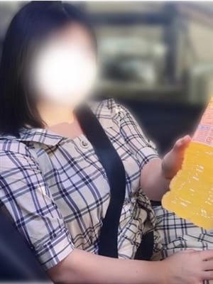 こはく|EGGで評判の女の子