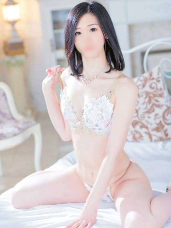 せりな