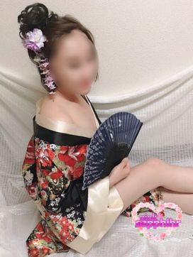 カオリ|ピンクサファイヤで評判の女の子