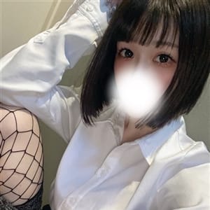 新人むむ