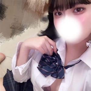 新人せれな