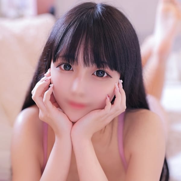 あいの【黒髪美少女の天使】