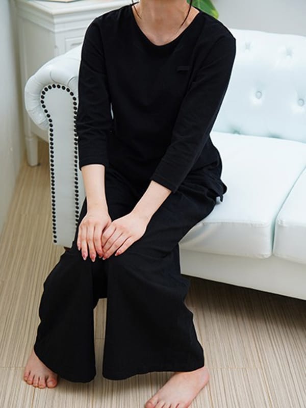 沢野朱里(さわの じゅり)