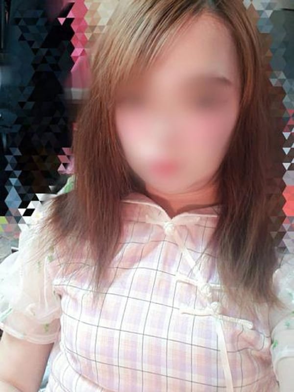 しぃな|High Quality デリバリーヘルス Platinum Clubで評判の女の子