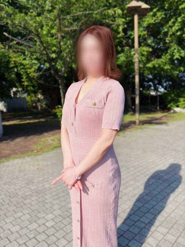 上条 りな|印旛郡風俗で今すぐ遊べる女の子