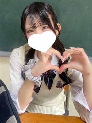 ゆうな　18歳