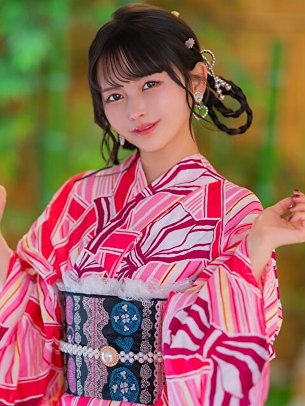 桐生まどか|LUXE リュクスでおすすめの女の子