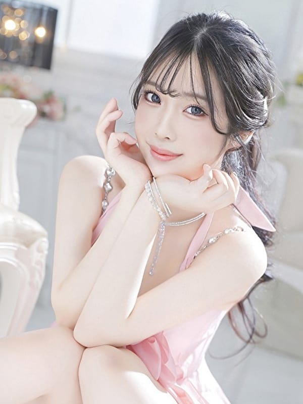 菖蒲りょう|LUXE リュクスでおすすめの女の子